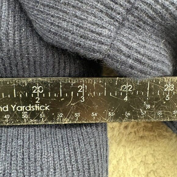 NWT Quince Mongolian Cashmere Puffer Jacket Men’s Medium True Navy $499 - Picture 9 of 13